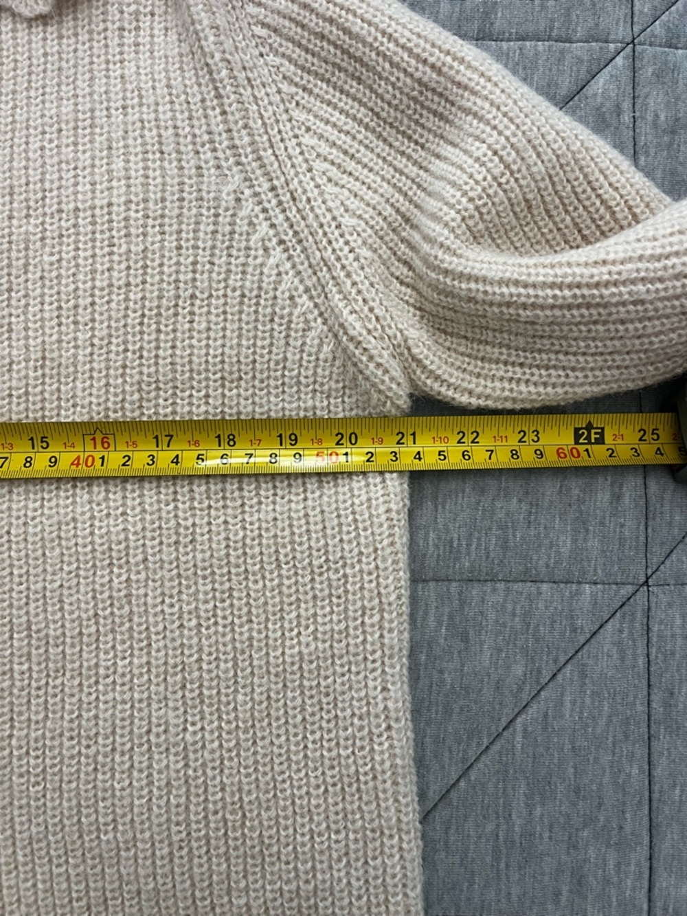 Vintage-Inspired Cream Knit Cardigan with Decorative Collar and heart buttons - Picture 6 of 7